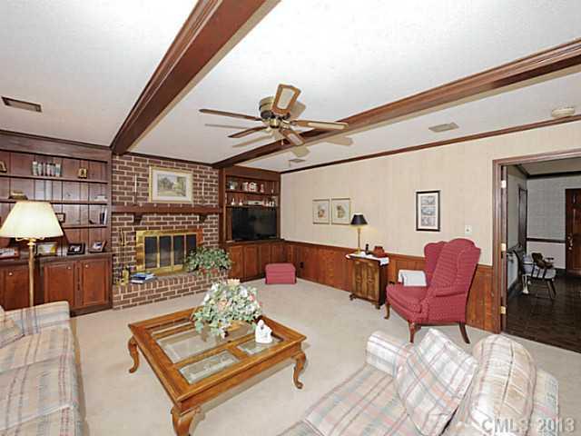 2911 Wamath Drive Charlotte NC 28210