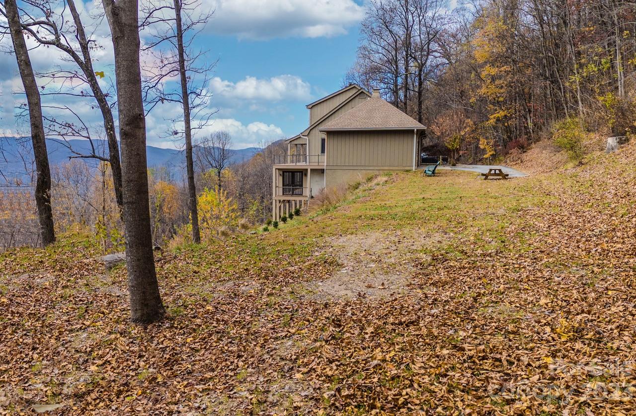 50 Hemlock Court Columbus NC 28722