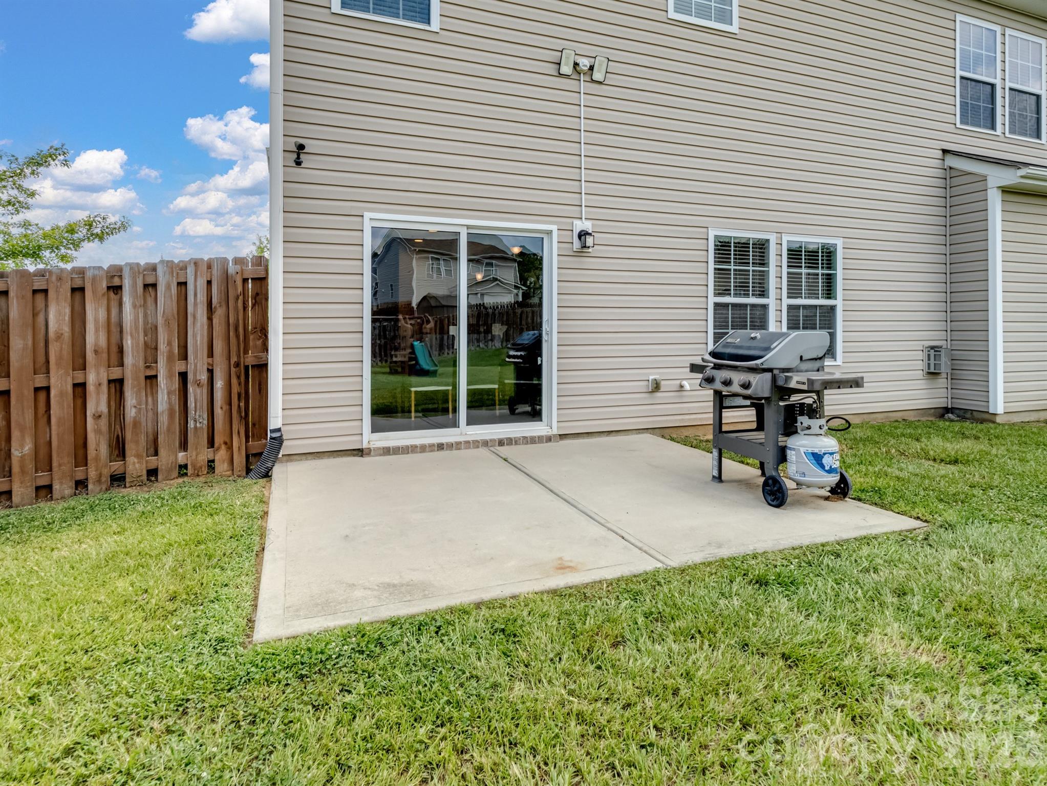 3702 Wiegon Lane Charlotte NC 28216