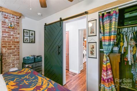 65 Craig Circle Asheville NC 28805