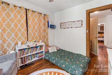 65 Craig Circle Asheville NC 28805