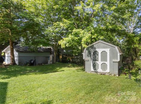 65 Craig Circle Asheville NC 28805