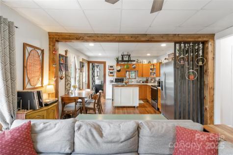 65 Craig Circle Asheville NC 28805