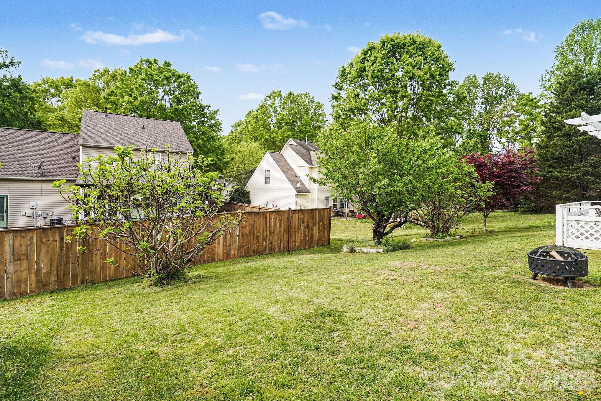10027 Brawley Lane Charlotte NC 28215