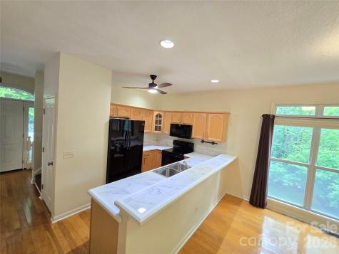 73 Dalya Road Swannanoa NC 28778