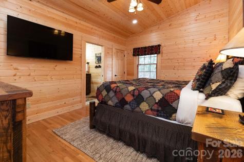 71 Honeymoon Lane Maggie Valley NC 28751