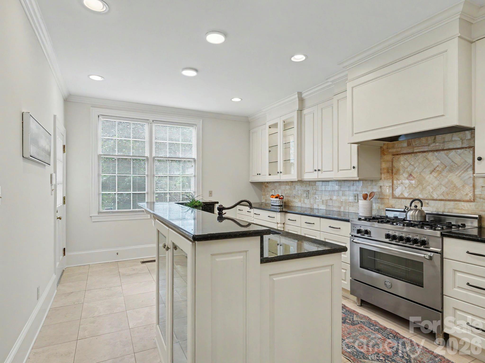 148 Perrin Place Charlotte NC 28207