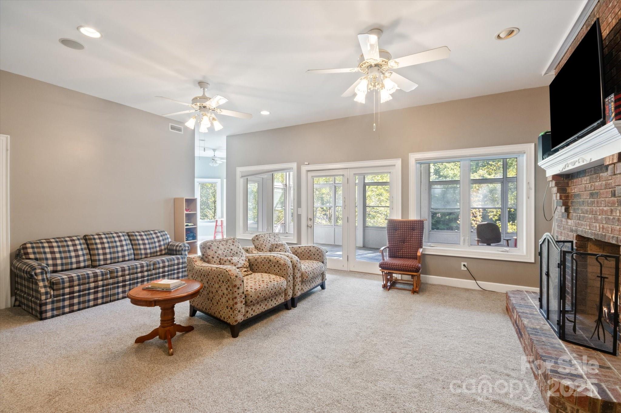 192 Lake Club Drive Nebo NC 28761