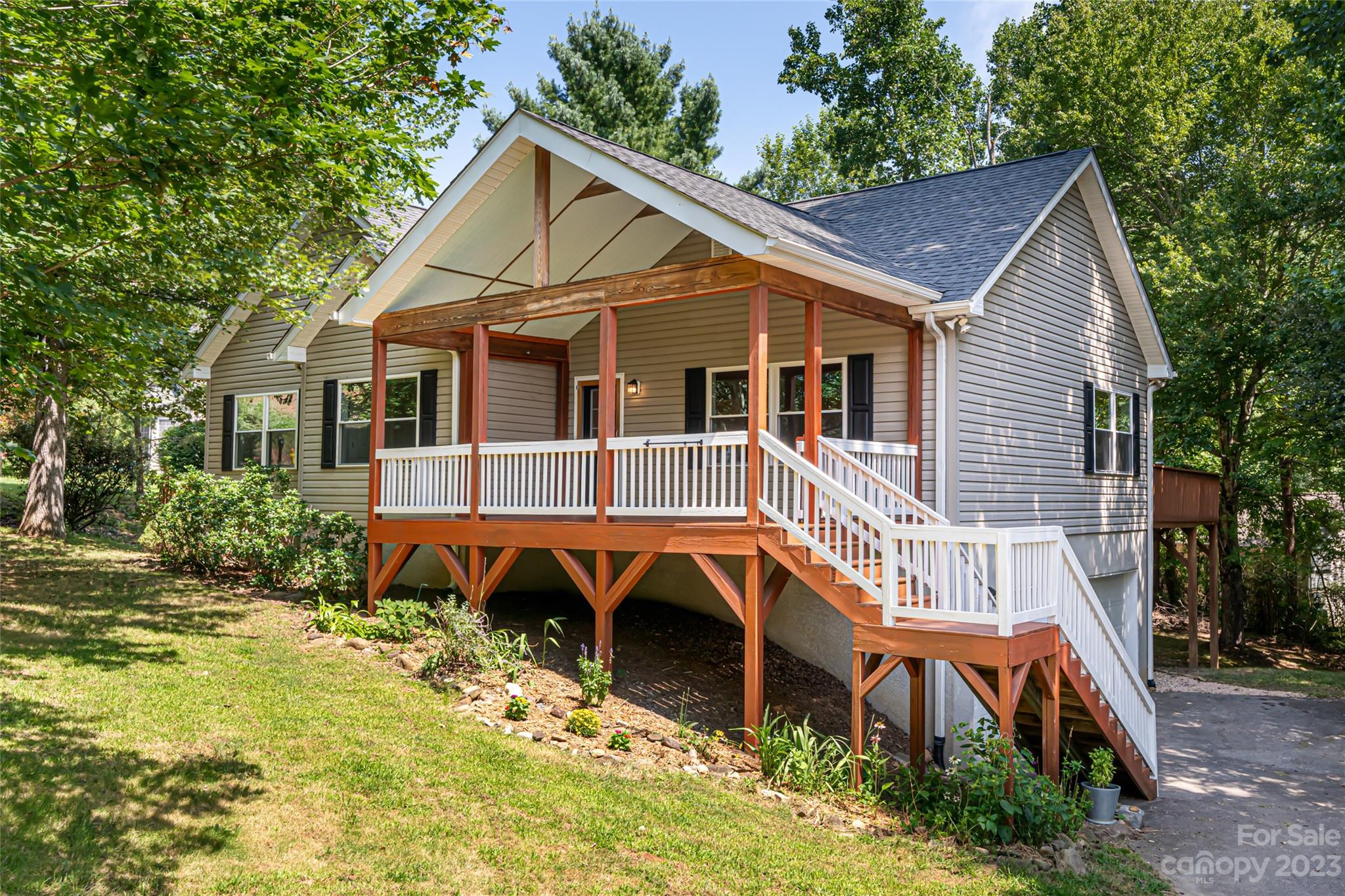 307 Golden Hawk Trail Asheville NC 28805