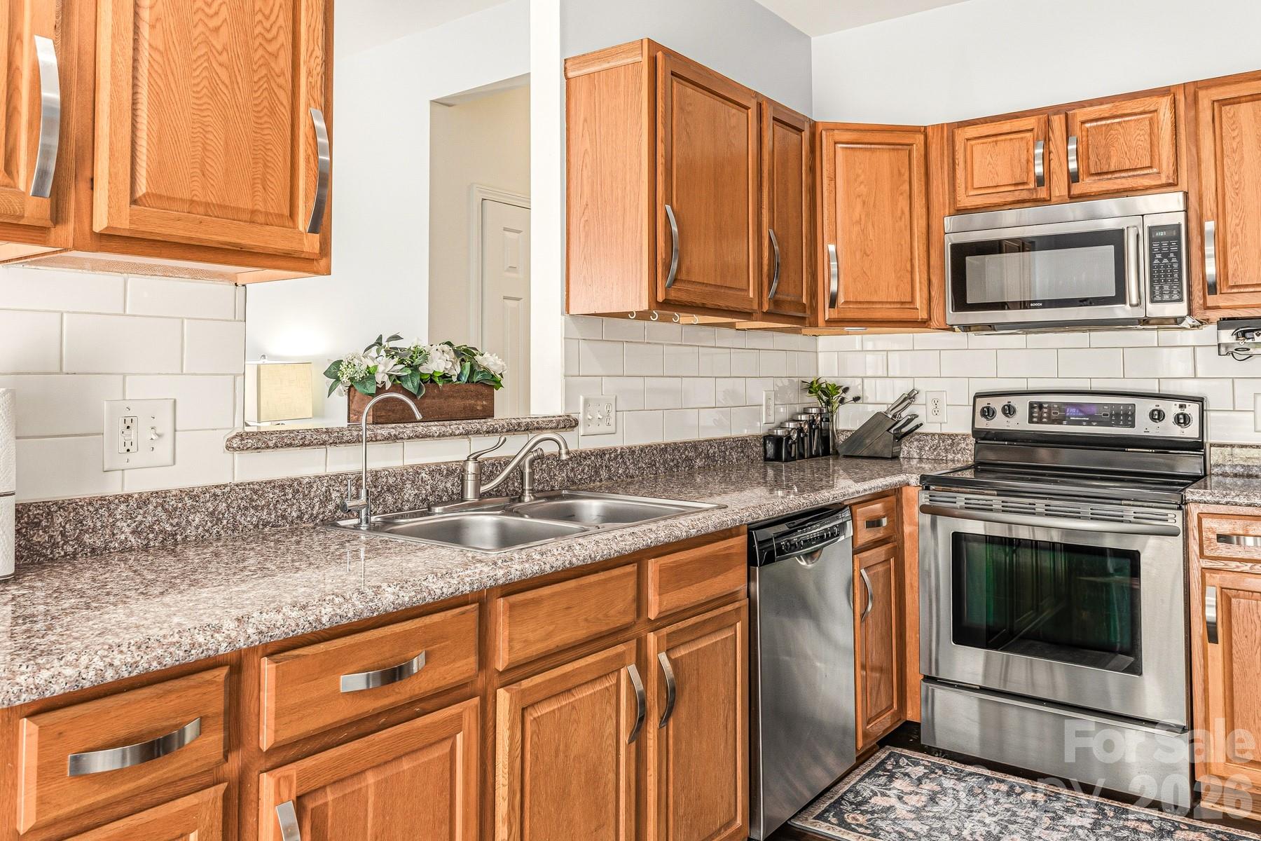 4816 Delprado Circle Charlotte NC 28216