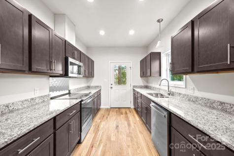 7 Berry Crest Lane Arden NC 28704