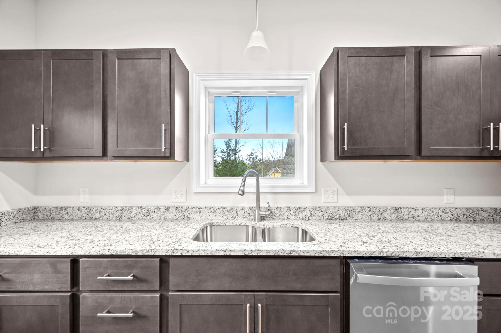 7 Berry Crest Lane Arden NC 28704