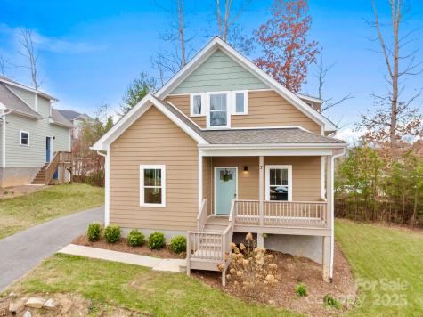 7 Berry Crest Lane Arden NC 28704