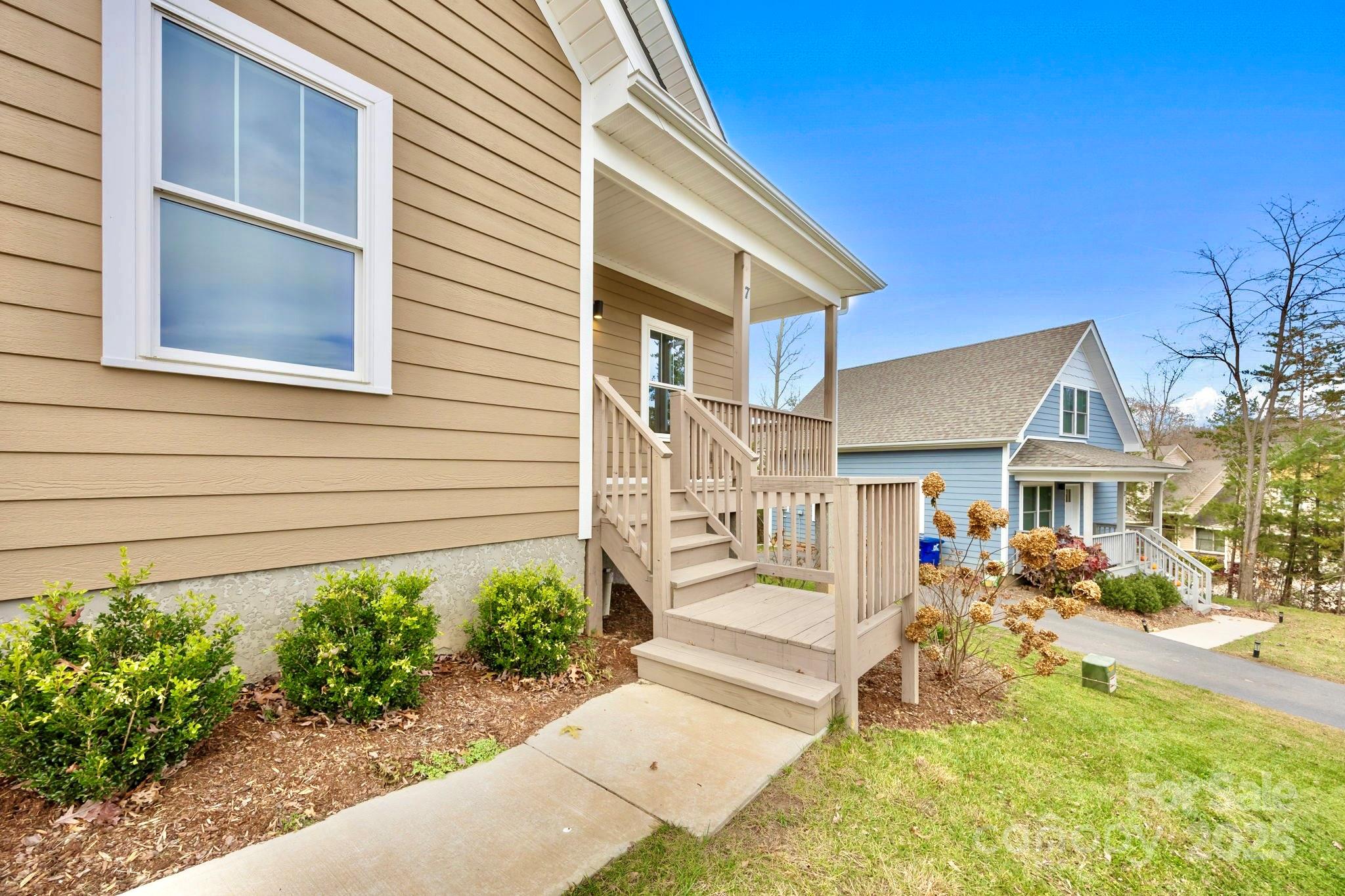 7 Berry Crest Lane Arden NC 28704