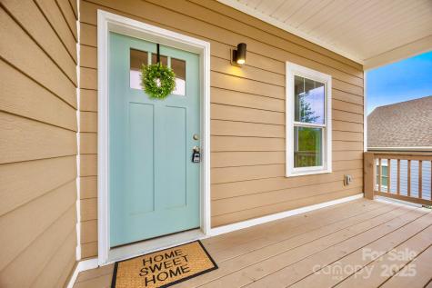 7 Berry Crest Lane Arden NC 28704