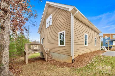 7 Berry Crest Lane Arden NC 28704