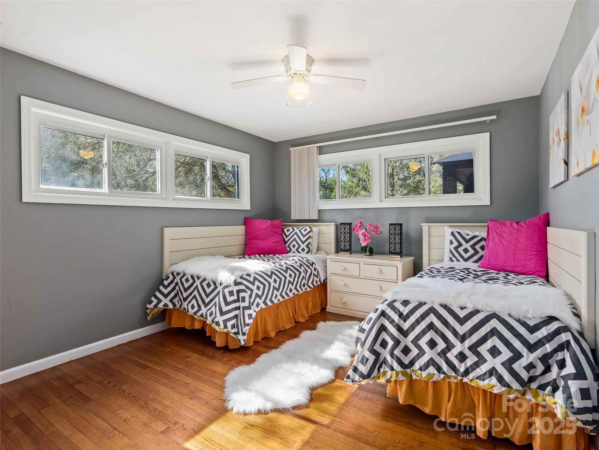 184 Aurora Drive Asheville NC 28805