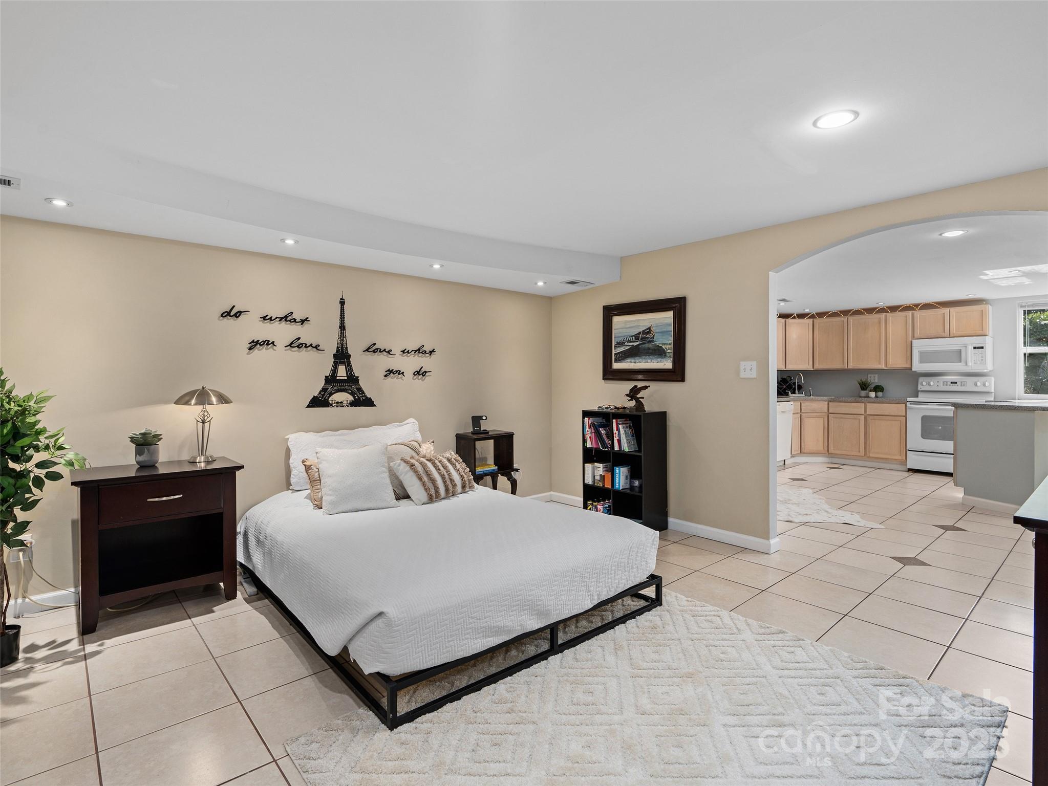 184 Aurora Drive Asheville NC 28805