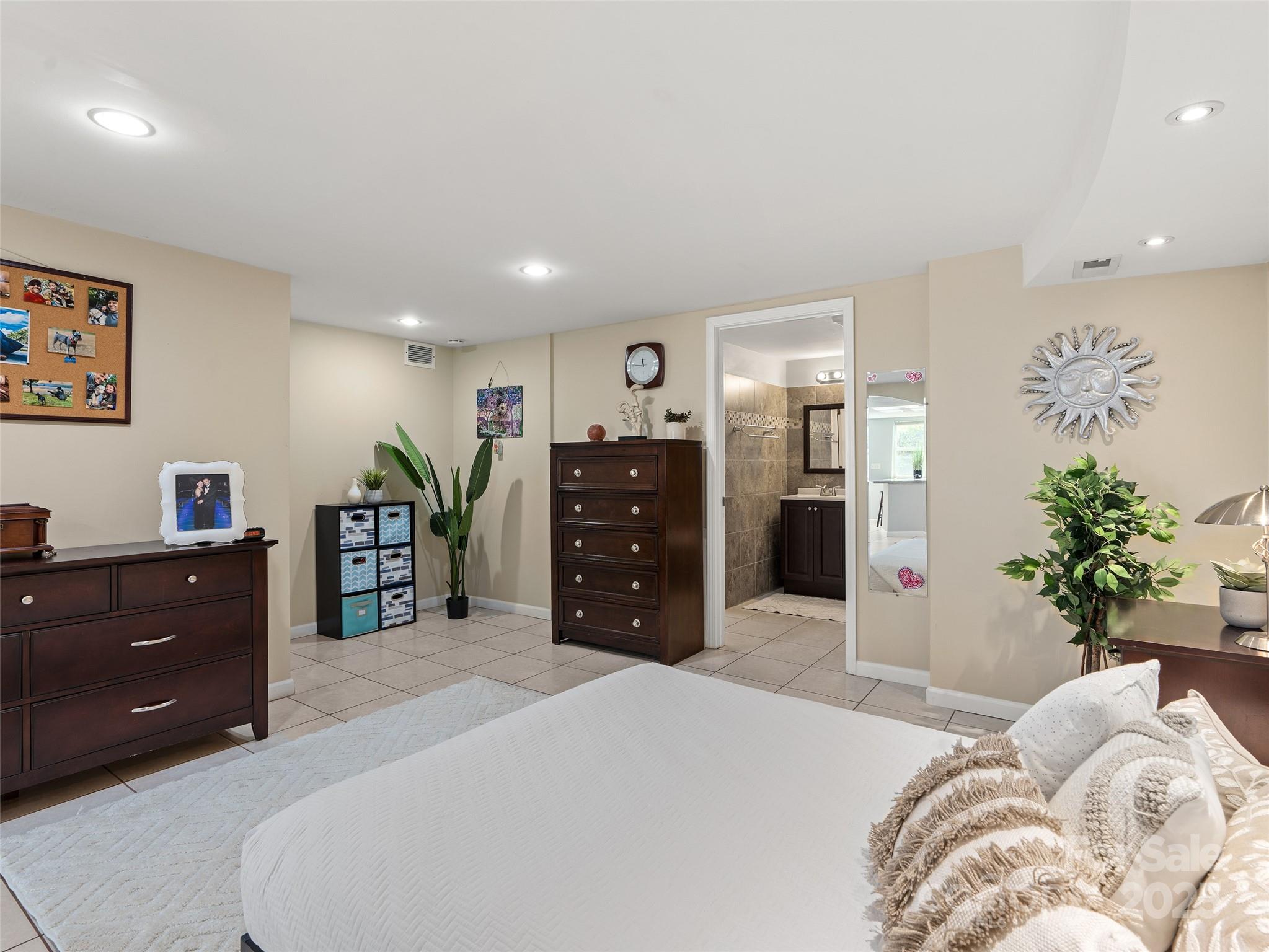 184 Aurora Drive Asheville NC 28805