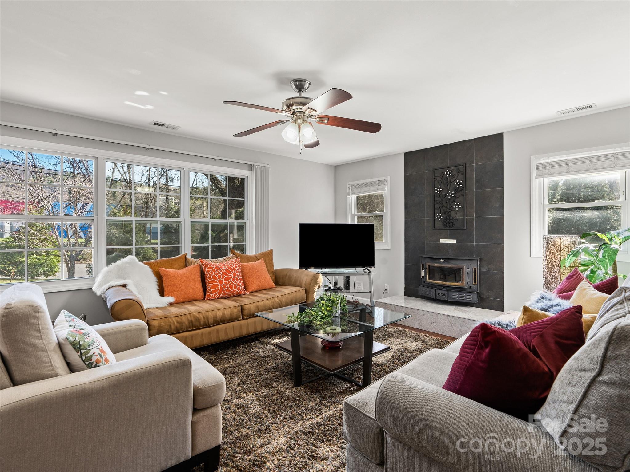 184 Aurora Drive Asheville NC 28805