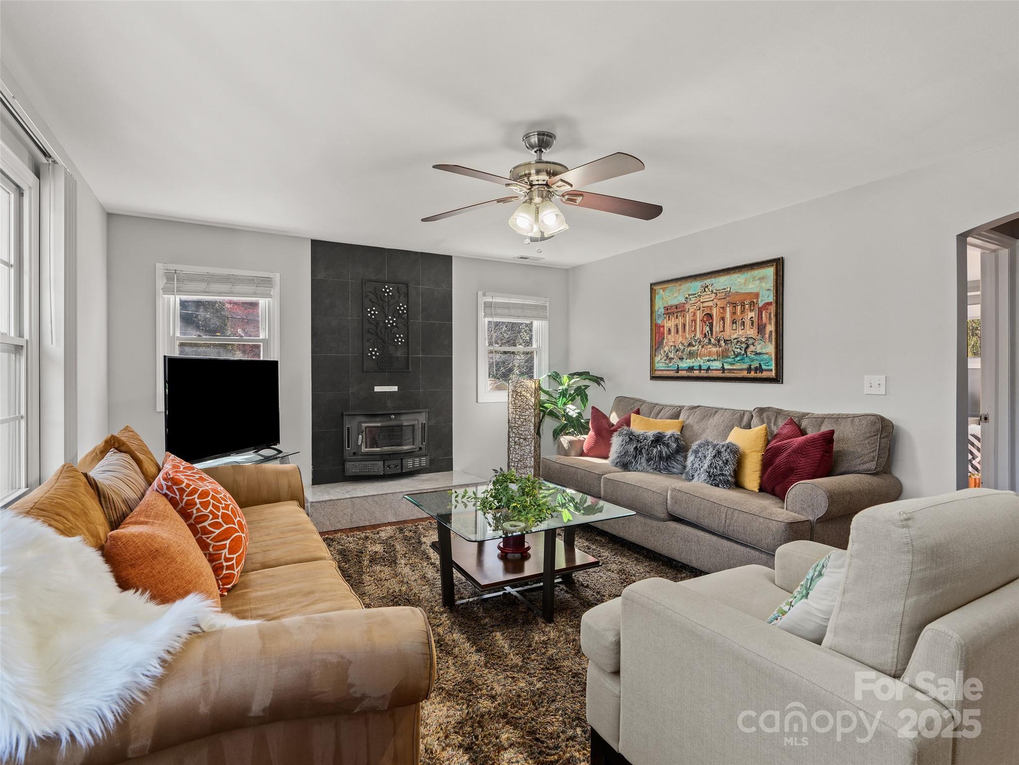 184 Aurora Drive Asheville NC 28805