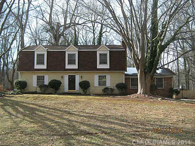 6709 Pencade Lane Charlotte NC 28215