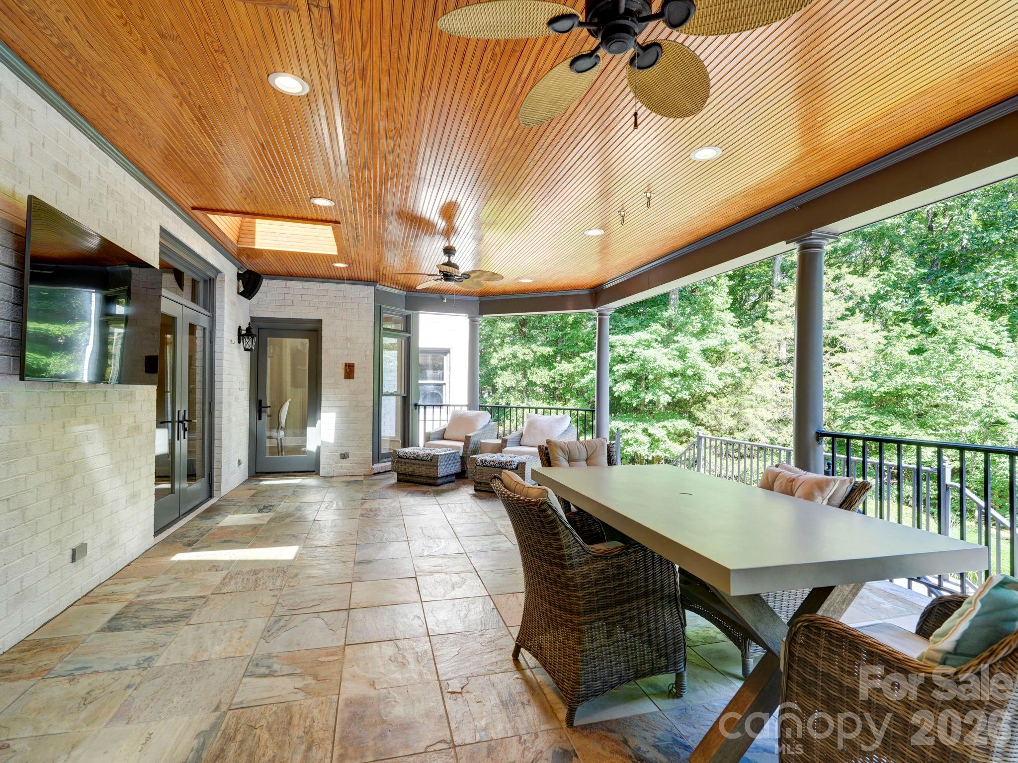 5500 Hardison Road Charlotte NC 28226