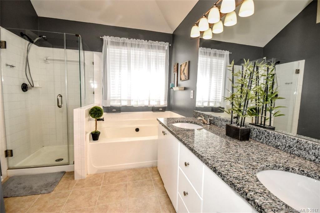12109 Sandringham Place Charlotte NC 28262