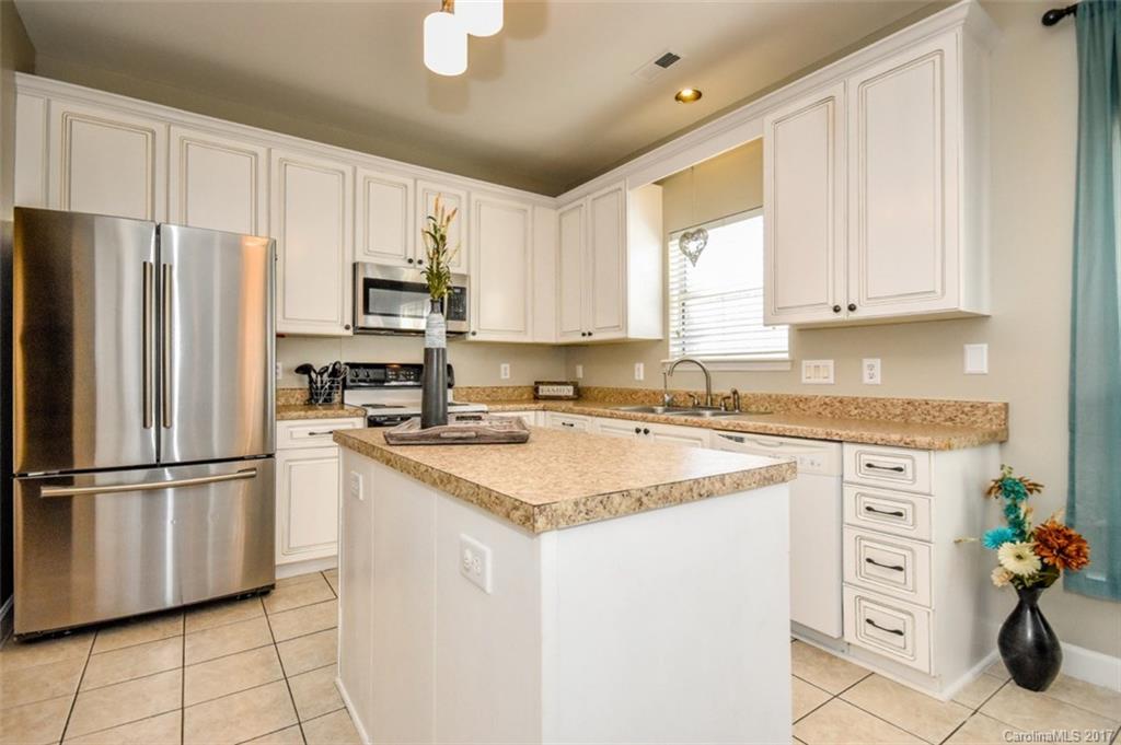 12109 Sandringham Place Charlotte NC 28262