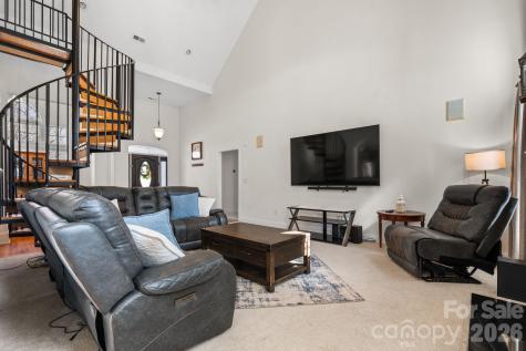 324 Old Hardin Road Dallas NC 28034
