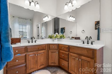 324 Old Hardin Road Dallas NC 28034