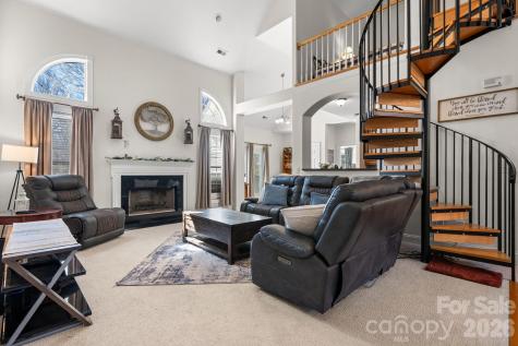 324 Old Hardin Road Dallas NC 28034