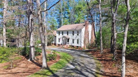 4 Stuyvesant Crescent Asheville NC 28803