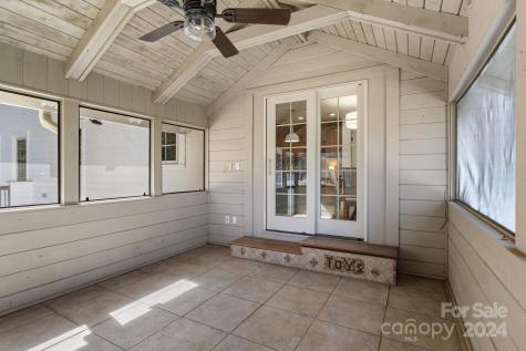 4 Stuyvesant Crescent Asheville NC 28803