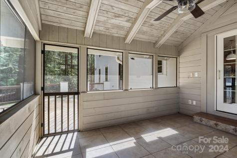 4 Stuyvesant Crescent Asheville NC 28803