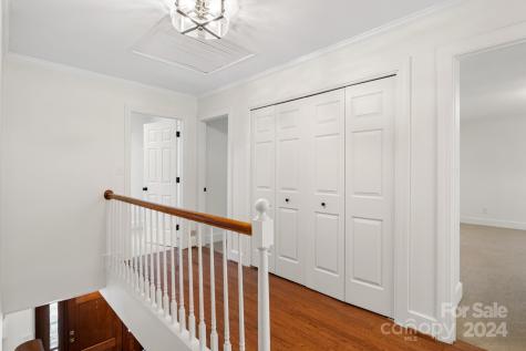 4 Stuyvesant Crescent Asheville NC 28803