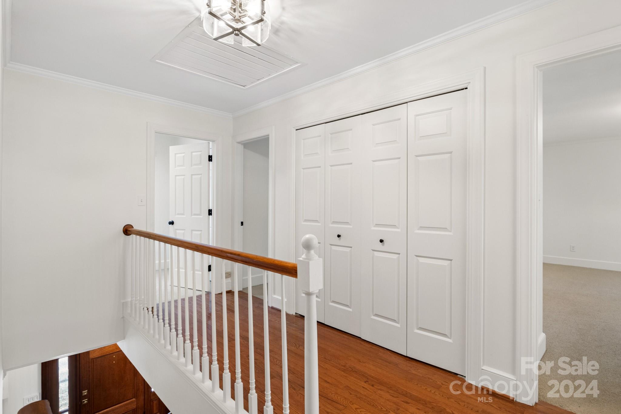 4 Stuyvesant Crescent Asheville NC 28803
