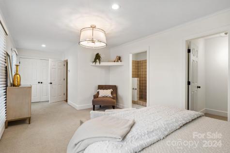 4 Stuyvesant Crescent Asheville NC 28803