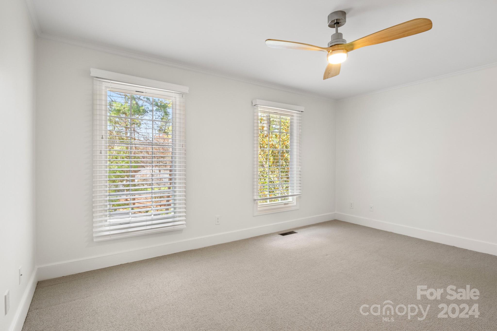 4 Stuyvesant Crescent Asheville NC 28803