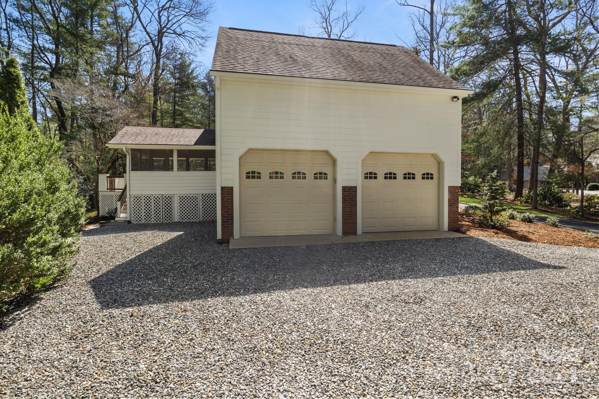 4 Stuyvesant Crescent Asheville NC 28803