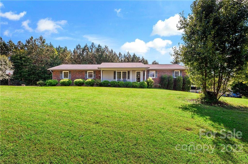 186 Hunt Lane Marion NC 28752