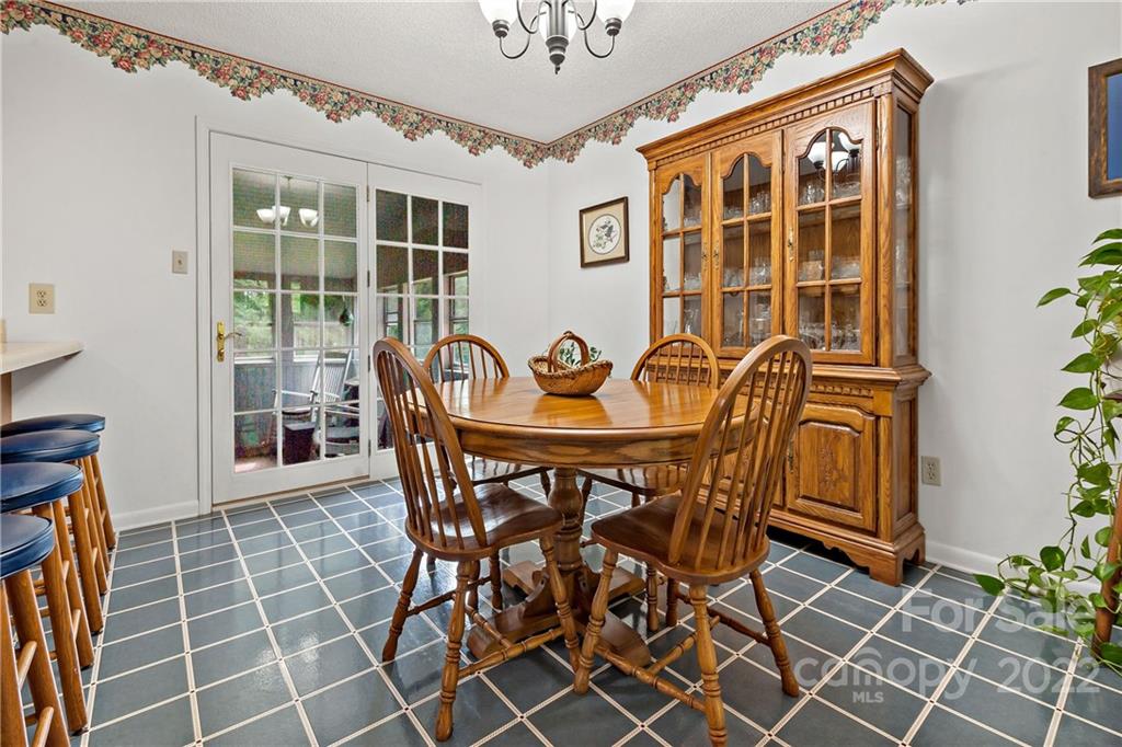 186 Hunt Lane Marion NC 28752