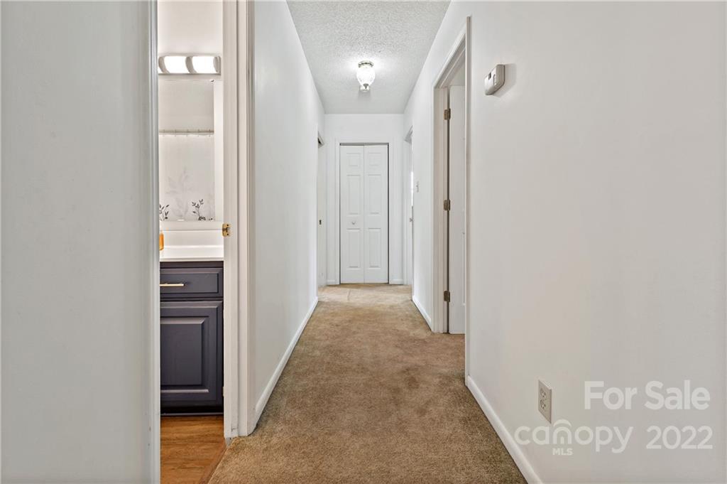 186 Hunt Lane Marion NC 28752