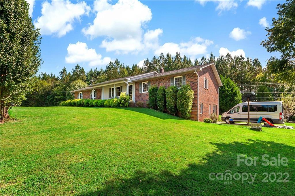 186 Hunt Lane Marion NC 28752