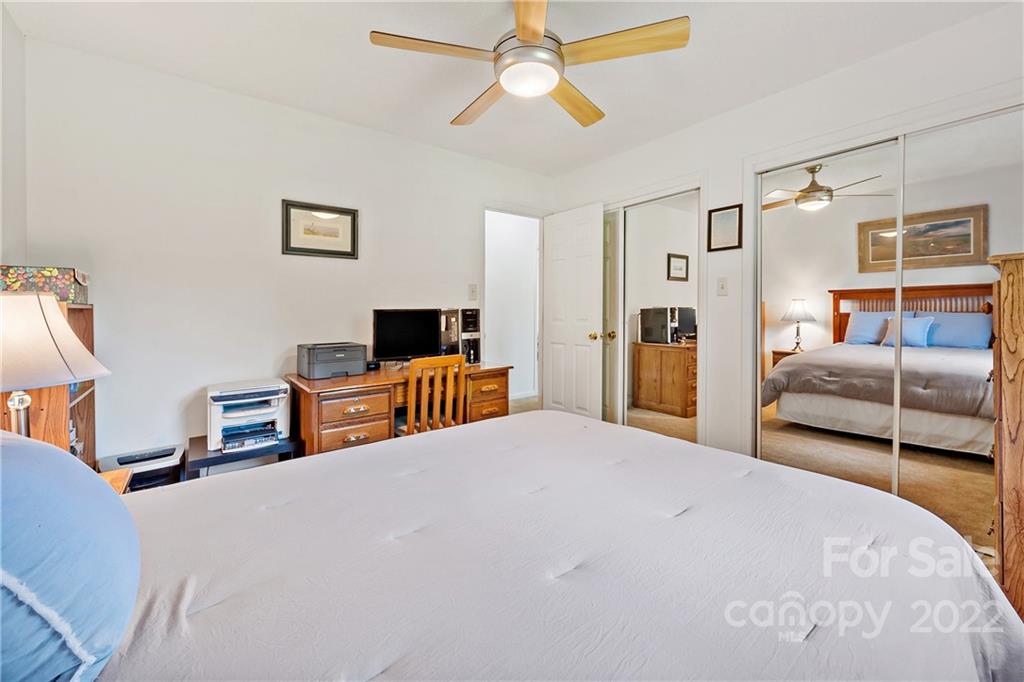 186 Hunt Lane Marion NC 28752