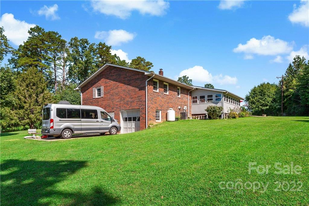 186 Hunt Lane Marion NC 28752