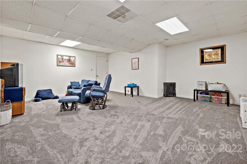 186 Hunt Lane Marion NC 28752