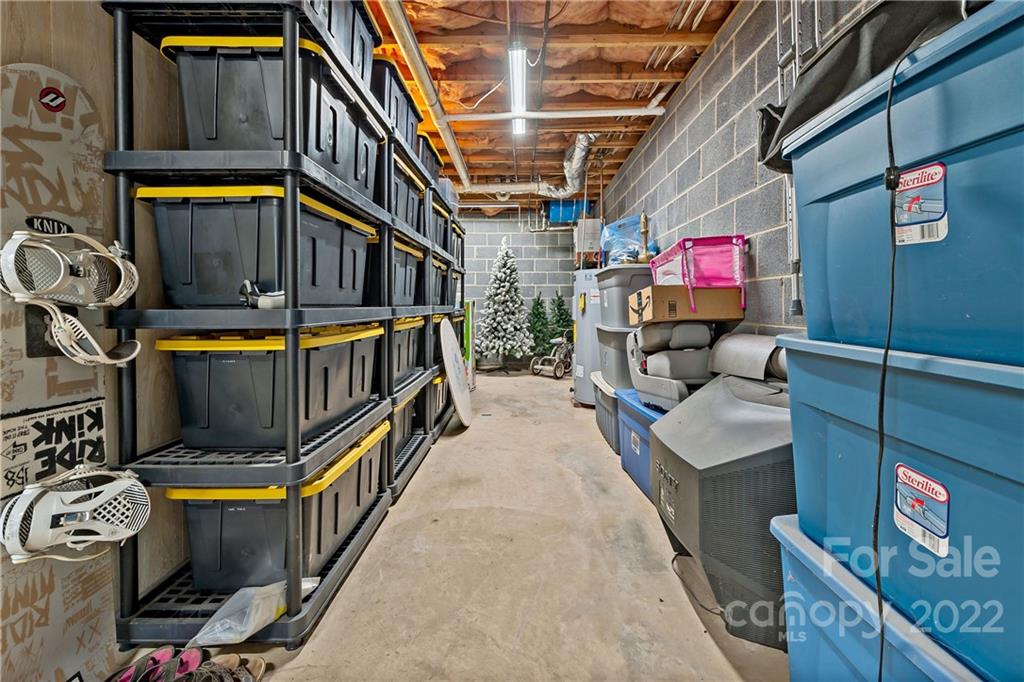186 Hunt Lane Marion NC 28752