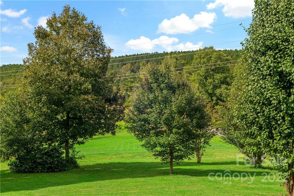 186 Hunt Lane Marion NC 28752