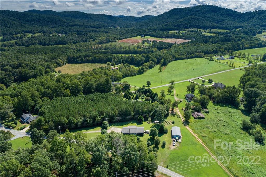 186 Hunt Lane Marion NC 28752